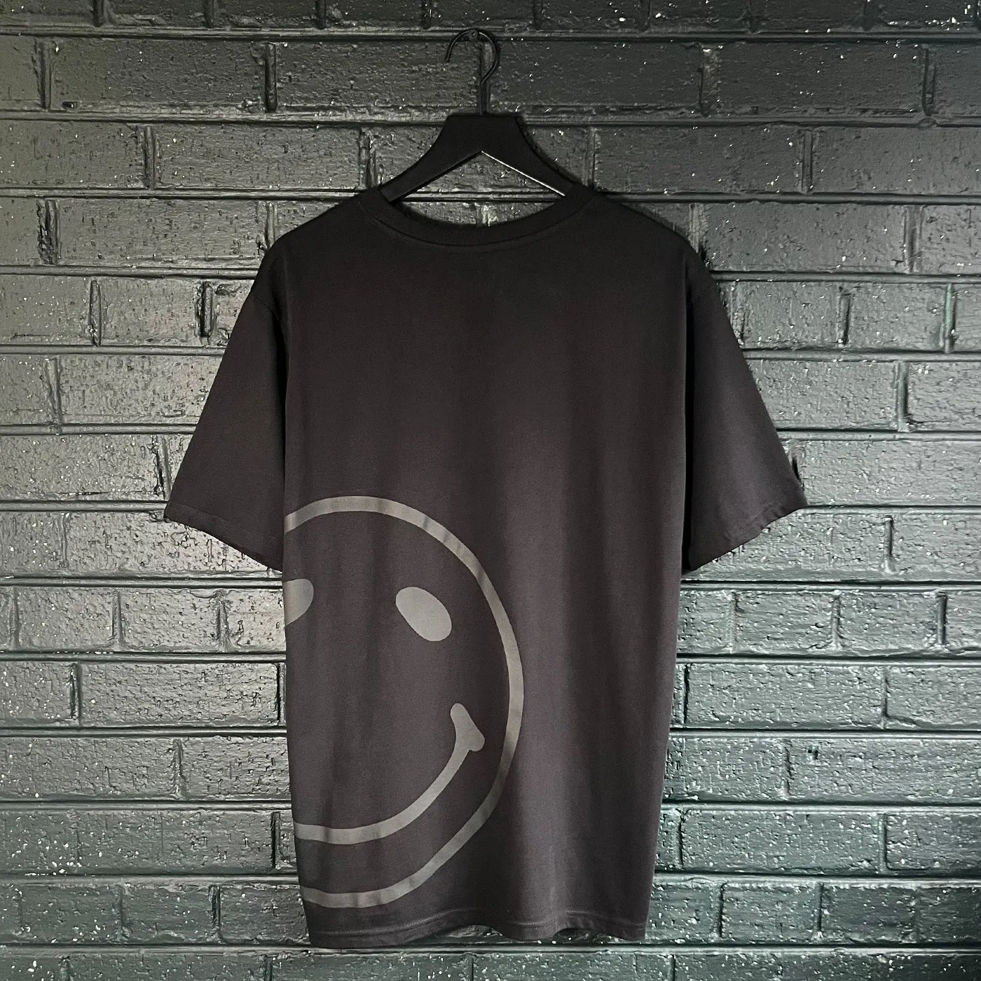 Black On Black Side Smiley - Oversized Tshirt - Black