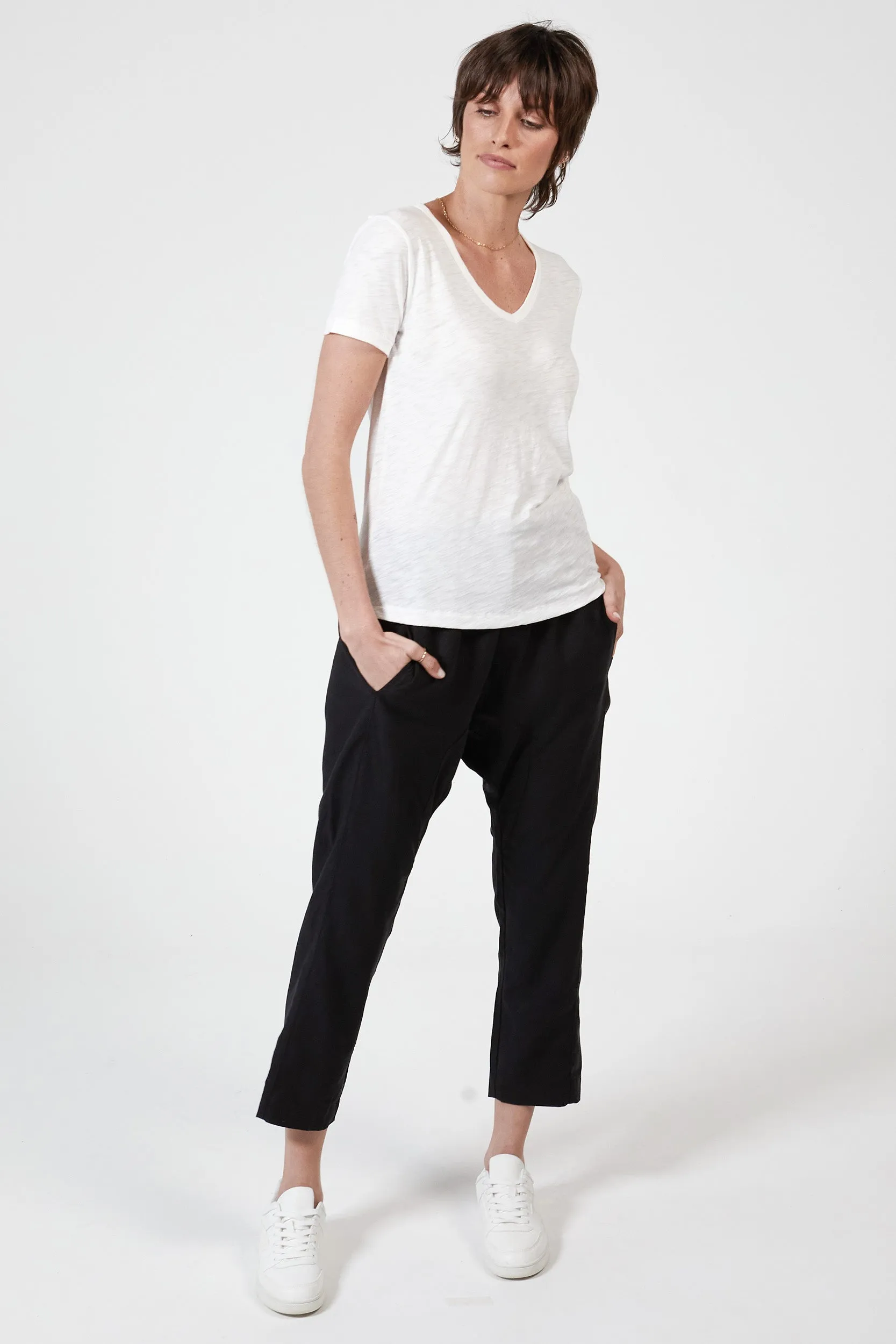 BLAKE SLUB V-NECK - WHITE