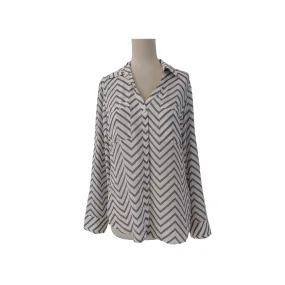 Express Grey & White Diagonal Print Collared Shirt | Like New |