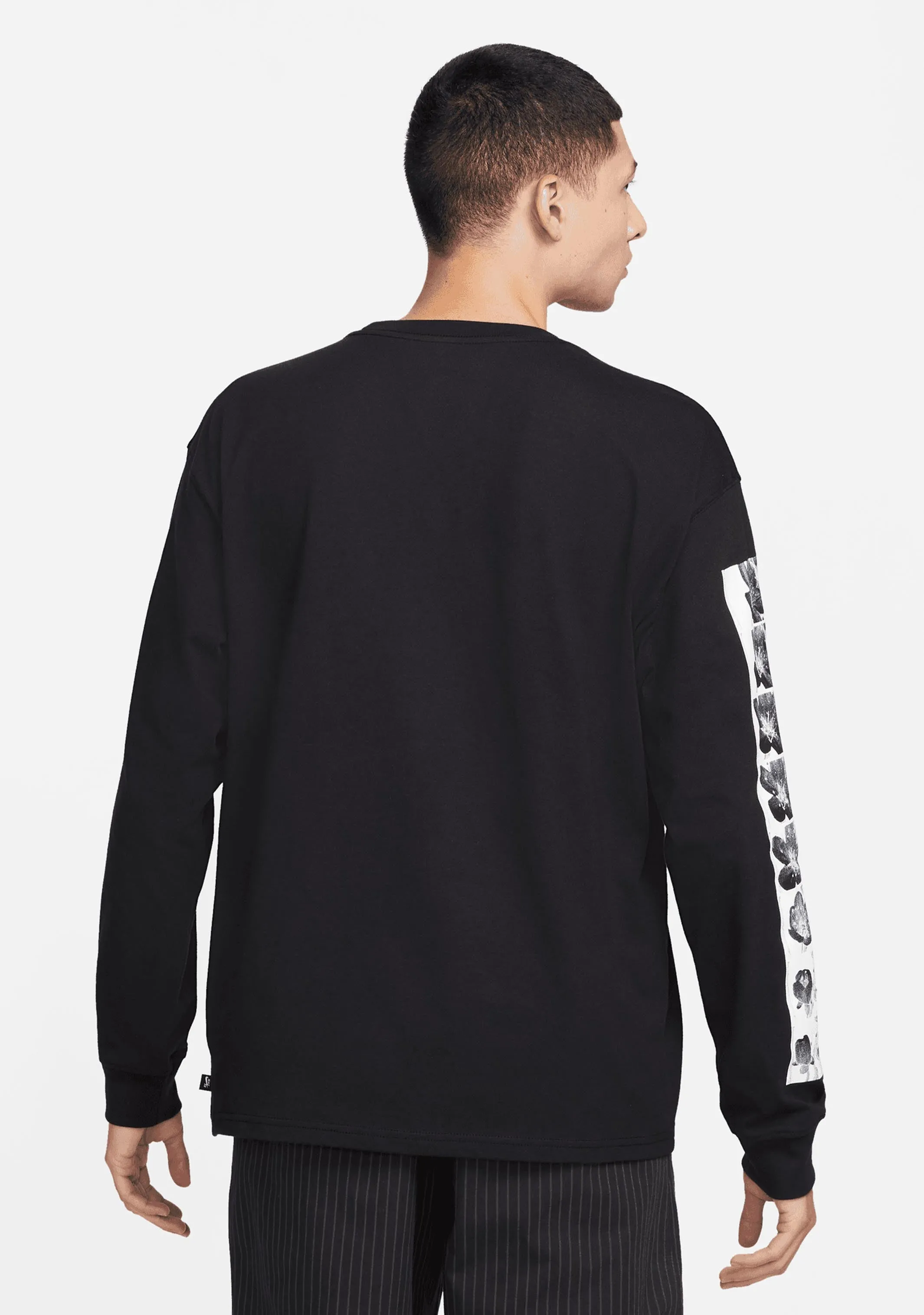 Nike SB Men's Long-Sleeve Skate T-Shirt <br> DX9471-010