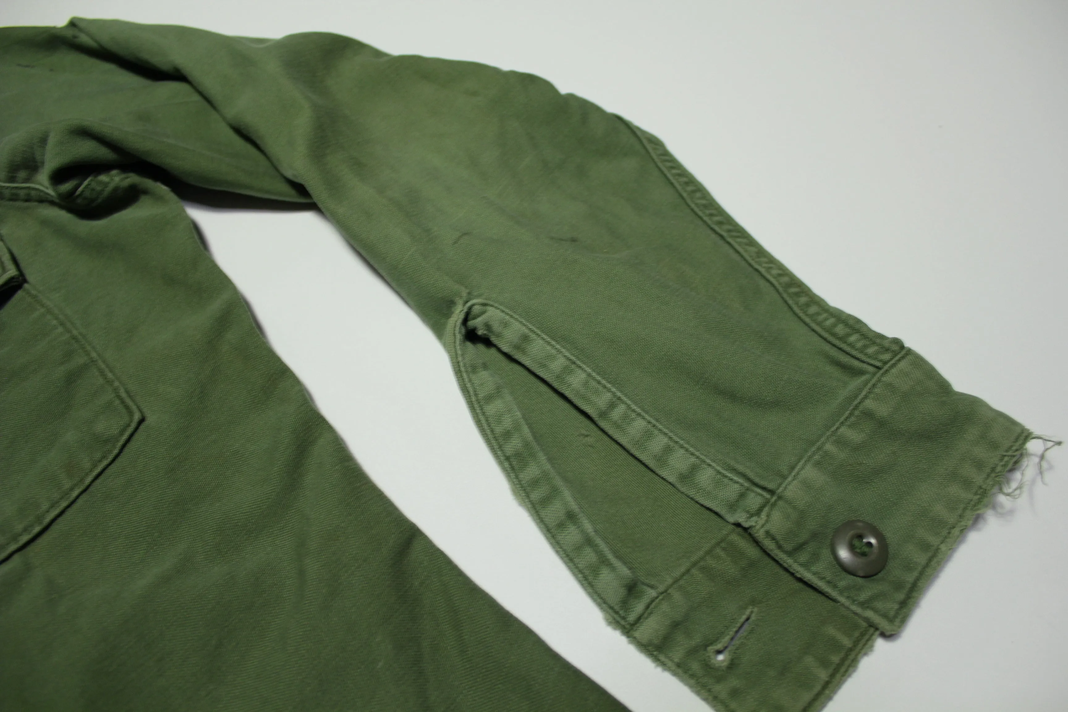 Shirt Utility Sateen OG-107 DLA100 Vintage 60s Military Army Issue Drab Olive Shirt